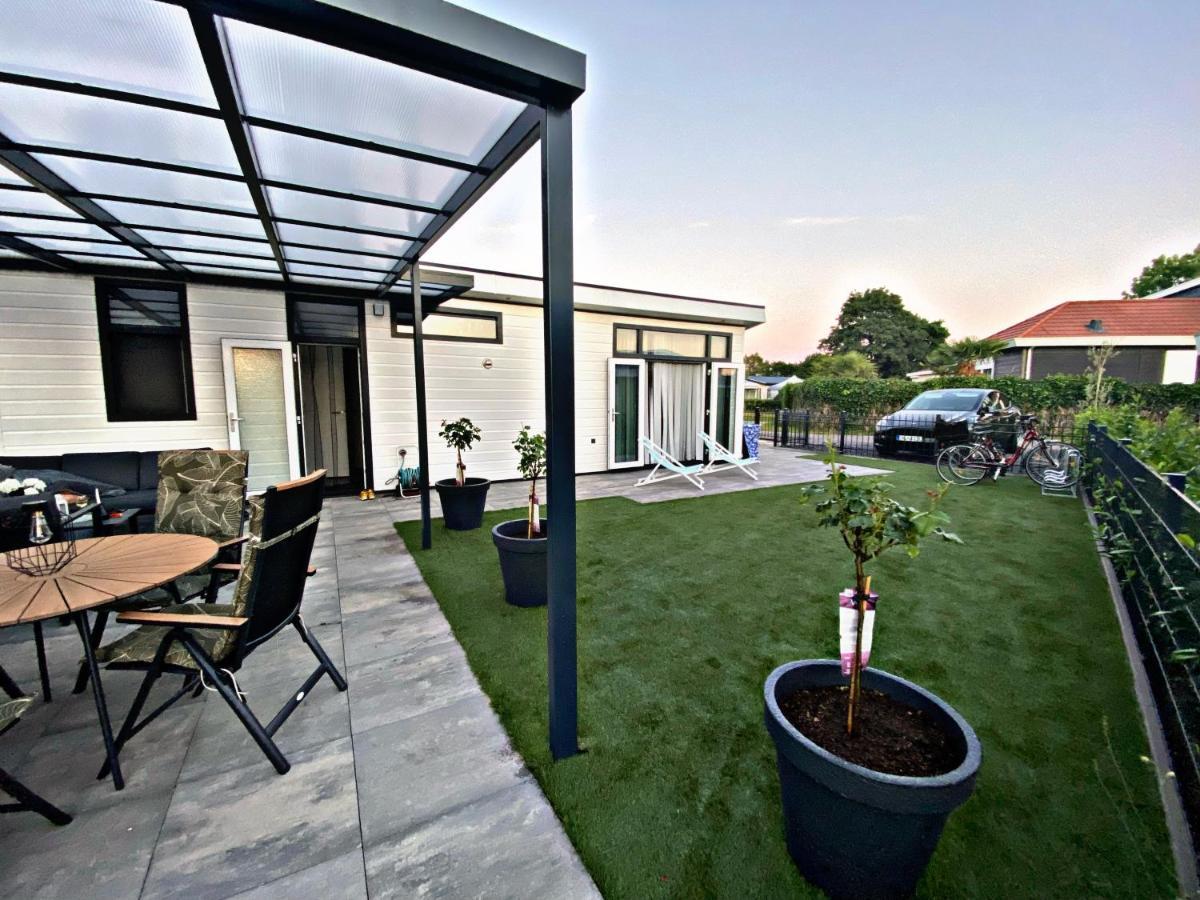 Ferienhaus Luxchalet #Vaju Lathum# Am See, Strand, Pool, Nationalpark Dış mekan fotoğraf